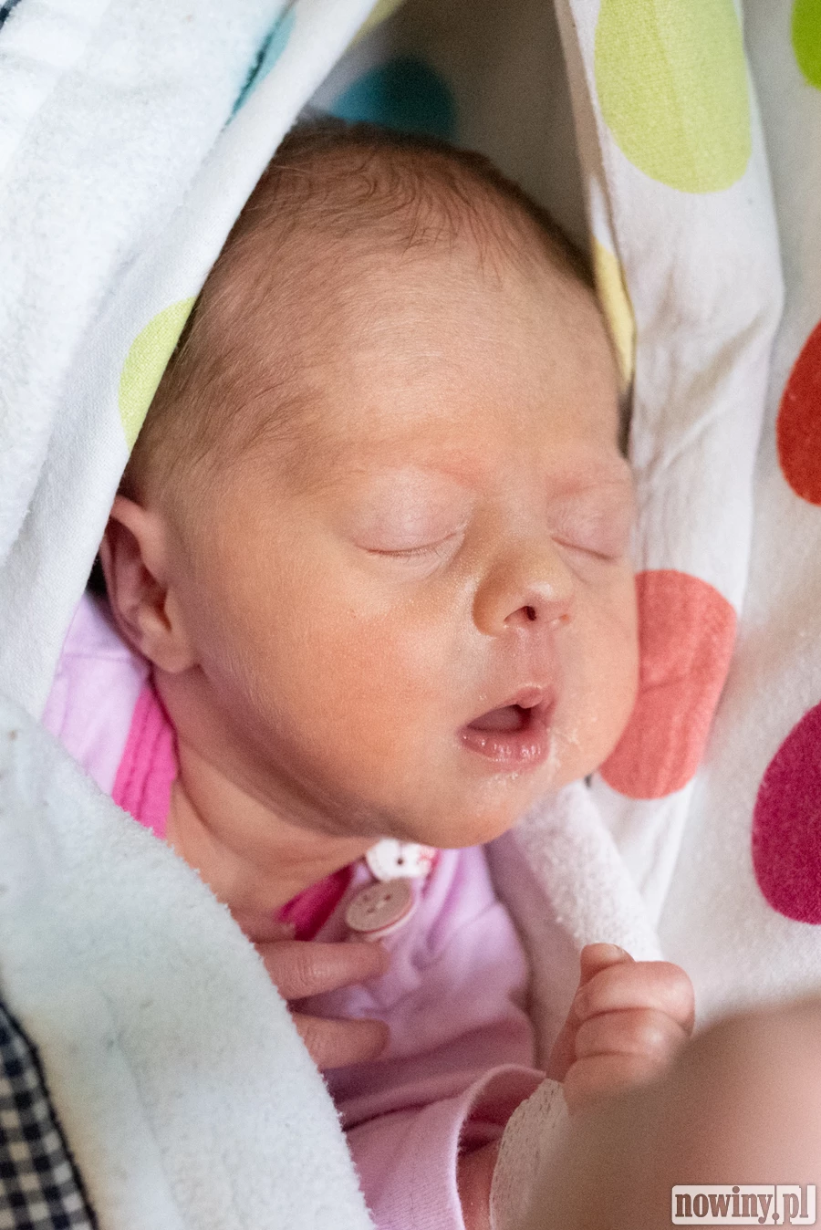 Witaj świecie! Nazywam się Laura Ozimek. Urodziłam się 14.03 o godz. 10.20. Ważyłam zaledwie 1980 g i mierzyłam 47 cm. Moimi rodzicami są Teresa i Maciej z Mszany.