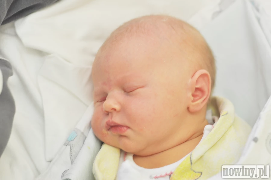 Kathrin Kaduk urodziła się 15 kwietnia o 10.05. Ważyła 3820 g i mierzyła 53 cm. Mama Monika i tato Patryk są mieszkańcami Dzielnicy w woj. opolskim. W domu czekają Bryan i Katia.