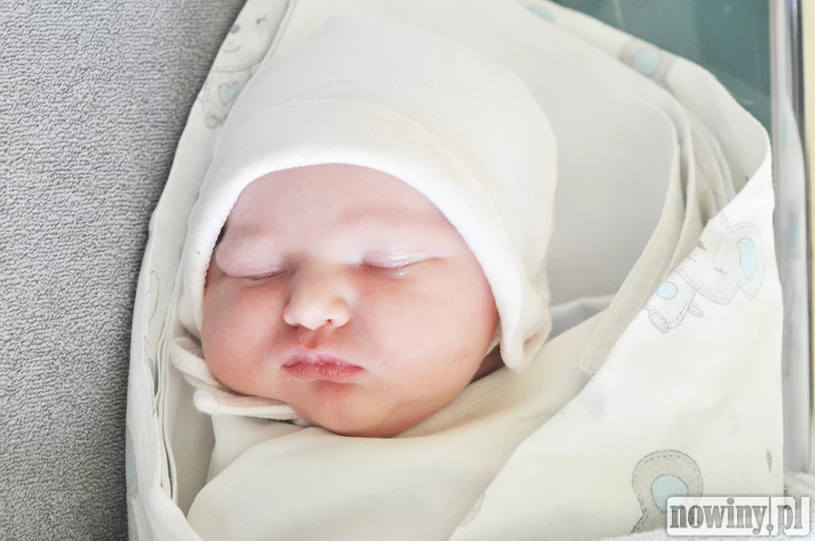 Filipek Tatara jest nowym mieszkańcem Zabełkowa. Urodził się 11 maja o 12.23. Ważąc 4100 g mierzył 55 cm. Magdalena i Sylwester są rodzicami chłopca.
