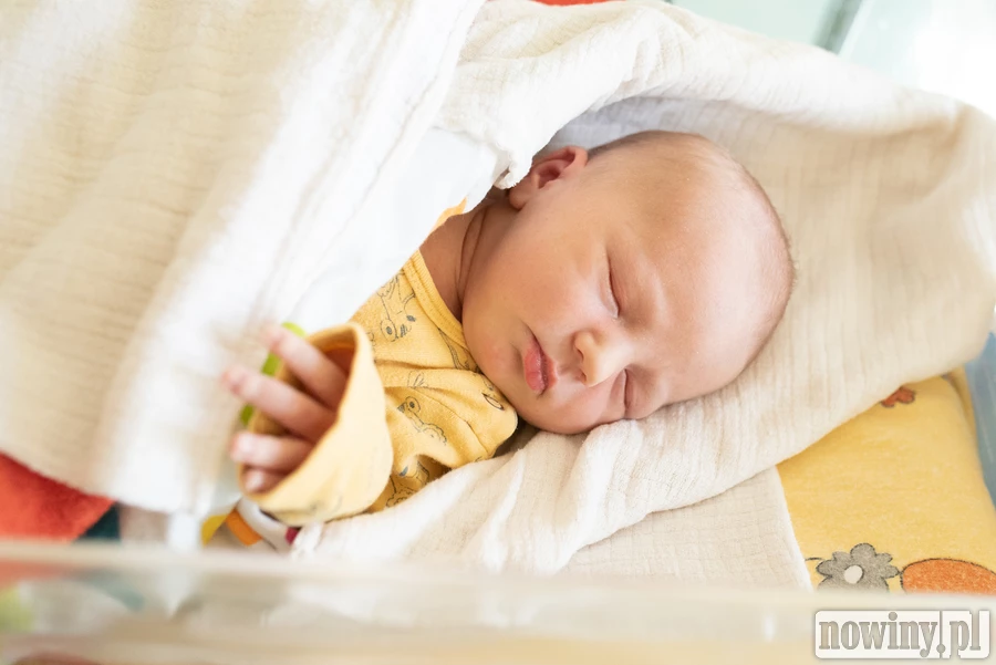 Witaj świecie! Nazywam się Marcel Staroń. Urodziłem się 10.05. o 13.49. Ważyłem 3760 g i mierzyłem 58 cm. Moimi rodzicami są Ewa i Damian z miejscowości Mnich. W domu czeka na mnie starszy brat Alan.