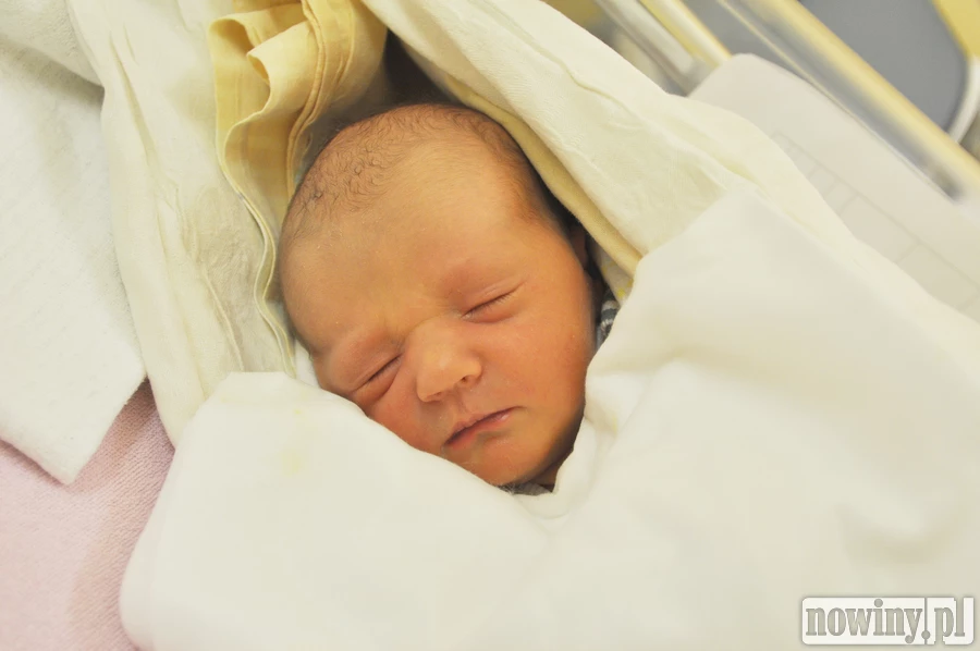 Hania Konopka urodziła się 14 maja o 10.15. Ważyła 2980 g i mierzyła 51 cm. Rodzicami dziecka są Paulina i Mariusz z Raciborza.