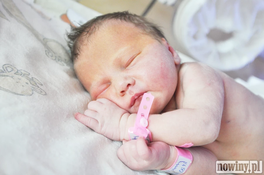 Alicja Pączko jest nową raciborzanką. Przyszła na świat 24 maja o 5.48. Ważyła wtedy 2890 g i mierzyła 53 cm. Mama Wioletta i tato Damian cieszą się z jej narodzin.