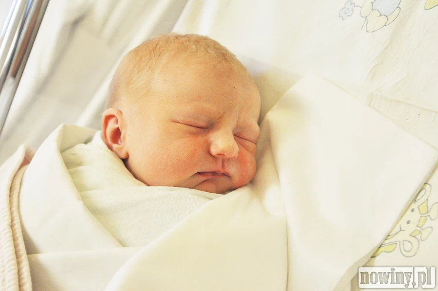 Wiktoria Górska jest córeczką Żanety i Pawła z Raciborza. Urodziła się 2 czerwca o 7.15. Przy wadze 3320 g mierzyła 54 cm.