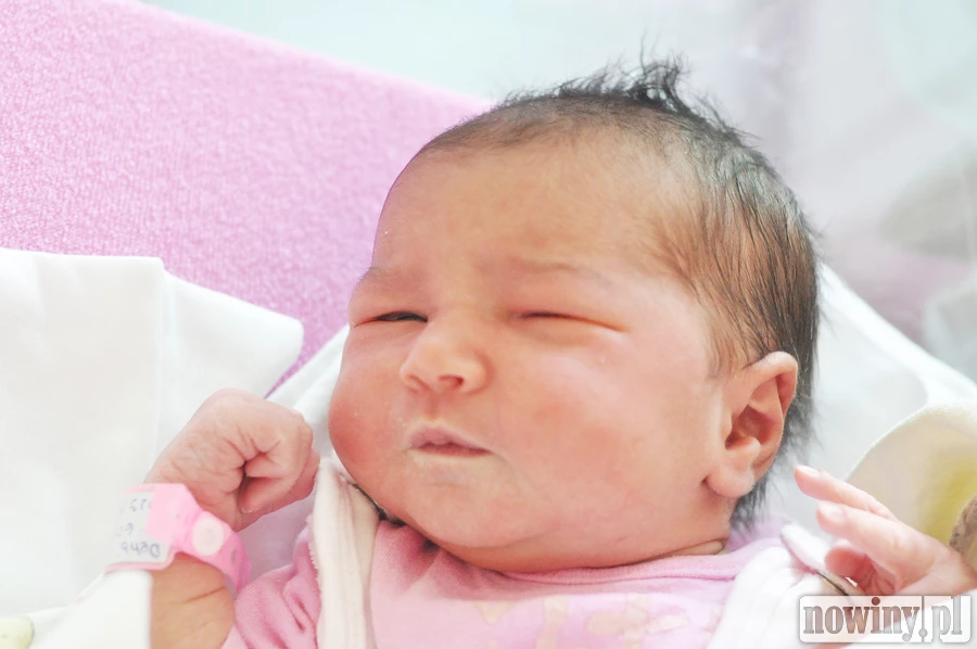 Sofia Dehbi jest nową mieszkanką Zabełkowa. Córeczka Latefy i Grzegorza przyszła na świat 30 maja o 15.38. Ważyła 3180 g i mierzyła 55 cm. W domu czeka brat Noah.