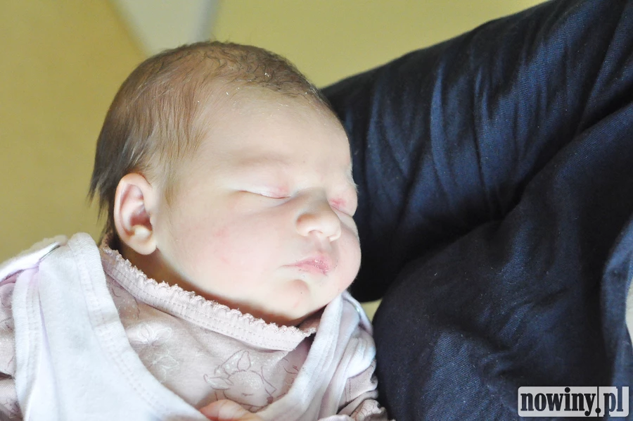 Antonina Morcinek jest nową raciborzanką. Urodziła się 30 czerwca o 16.48. Pierwsza waga wskazała 3670 g przy długości 56 cm. Mama Roksana i tato Kamil cieszą się z narodzin córeczki.