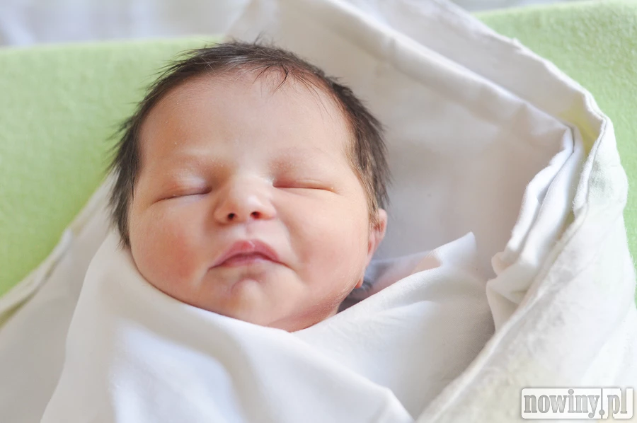 Łucja Klohsek zjawiła się na świecie 2 lipca o 4.25. Ważąc 2790 g mierzyła 51 cm. Rodzicami dziewczynki są Anna i Marek. Rodzina mieszka w Krzyżanowicach.