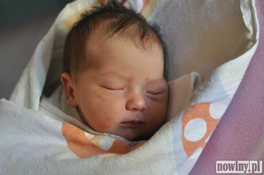 Maja Jarzombek przybyła na Gamowską z Rybnika. Urodziła się 5 lipca o 11.37. Ważyła wtedy 3700 g i mierzyła 54 cm. Mama Paulina i tato Kamil cieszą się swym pierwszym dzieckiem.