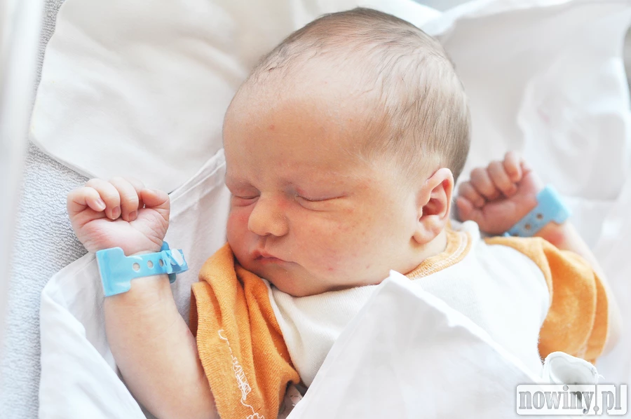 Michał Bobrzik będzie świętował urodziny 13 lipca. O 15.40 ważył 3350 g i mierzył 55 cm. Mama Sandra i tato Leonard są mieszkańcami Krzyżanowic.