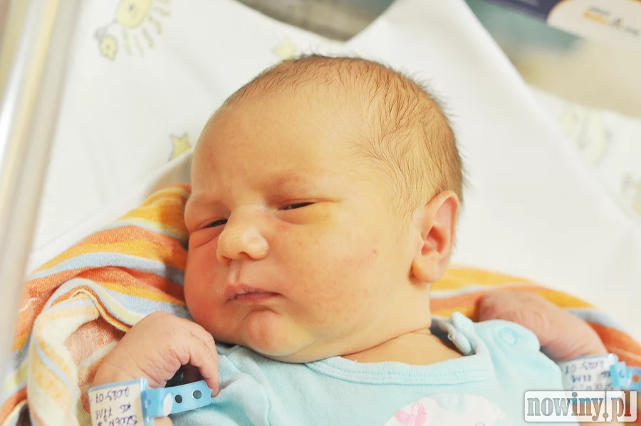 Marcelek Szoen zjawił się na świecie 13 lipca o 20.58. Przy wadze 3600 g osiągnął długość 57 cm. Mama Marta i tato Łukasz są mieszkańcami Gorzyc.