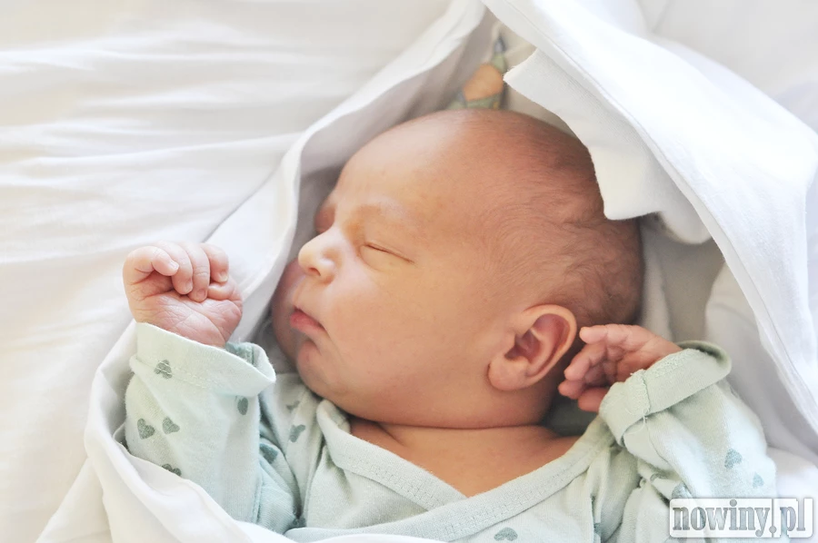 Krzysztof Chmielewski przyszedł na świat 12 lipca o 2.35. Ważył wtedy 3840 g i mierzył 57 cm. Mama Helena i tato Mateusz są szczęśliwi. W domu, w Raciborzu czeka brat Rafał.