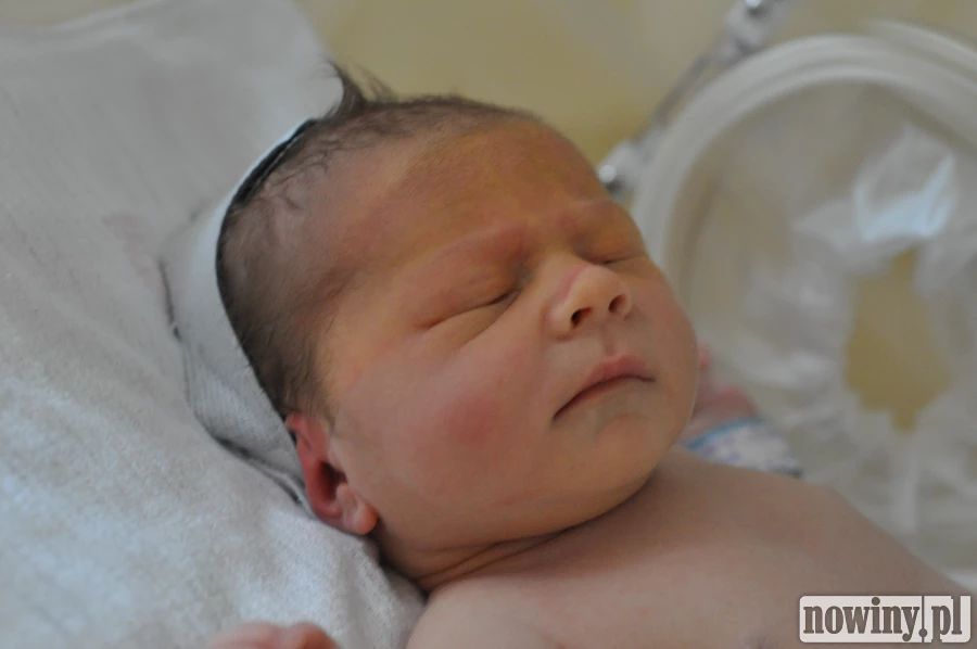 Jan Duszyński urodził się 20 lipca o 13.10. Na początek ważył 4040 g i mierzył 56 cm. Mama Weronika i tato Patryk cieszą się swym pierwszym dzieckiem, mieszkają w Radlinie.