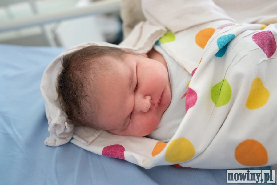 Michał Perek przyszedł na świat 1.08 o godz. 10.55 jako syn Alicji i Karola z Żor. Chłopczyk ważył 5420 g i mierzył 63 cm. W domu czeka na niego starsza siostrzyczka Nina.