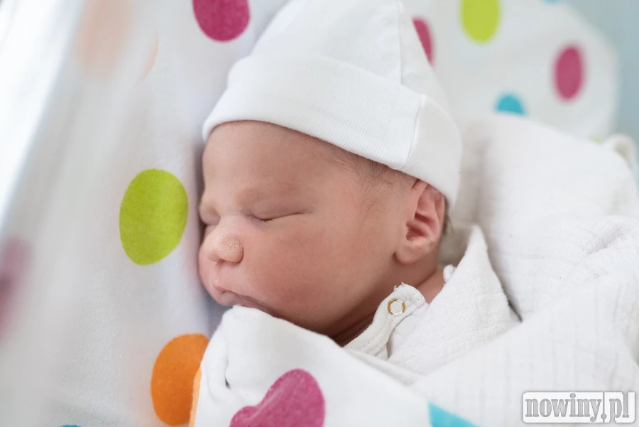 Kacperek Pojda pojawił się na świecie 2.08 o godz. 7.00. Ważył 3340 g i mierzył 54 cm. Jego rodzicami są Liza i Tomasz z Wodzisławia Śląskiego. W domu na Kacperka czeka starsza siostra Liwia.