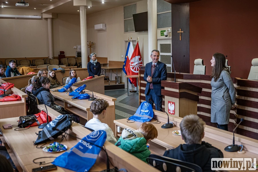 Prezydent Dariusz Polowy opowiedział młodzieży z Roth jak pracuje raciborski samorząd