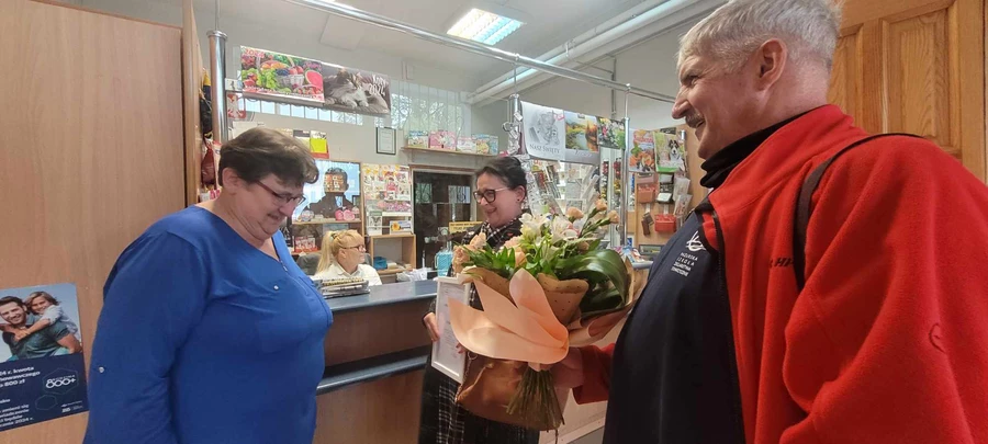 Cecylia Śmieja nie kryła łez wzruszenia w ostatnim dniu pracy. Fot. nph