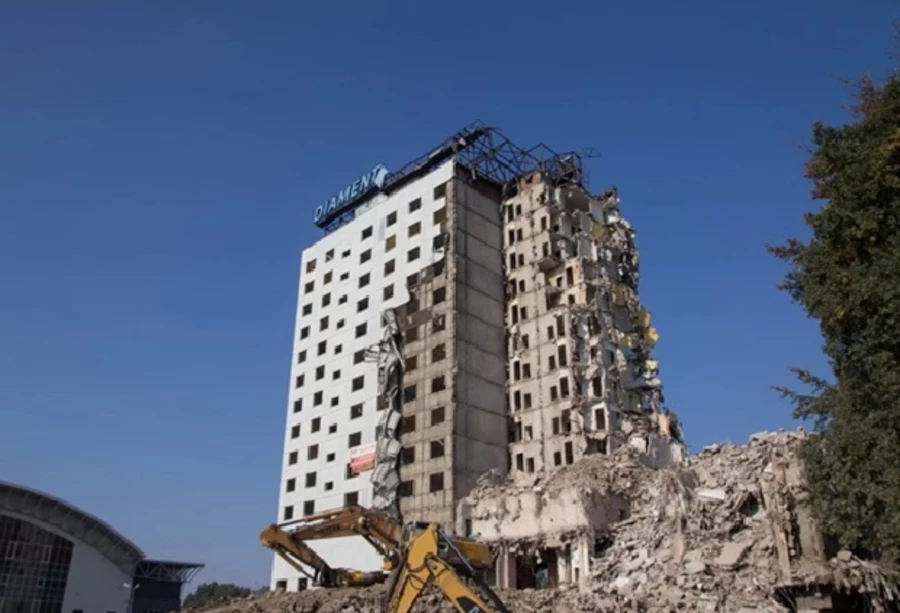 W hotelu „Diament” mieścił się kiedyś popularny basen. Fot. arch./jastrzebieonline