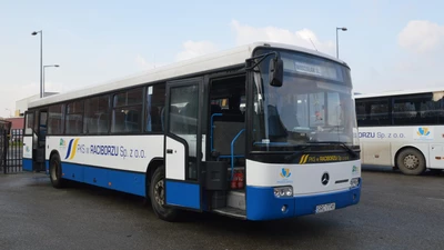 Ryszard Rudnik i Henryk Kopel oddają pieniądze PKS-owi