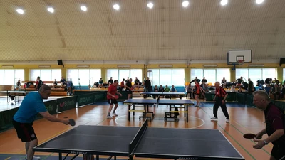 Rekreacja i współzawodnictwo czyli turniej tenisa stołowego „Wiosna 2017” [ZDJĘCIA]