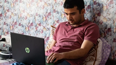 ZUS: Na kwarantannie praca zdalna albo chorobowe. Nie można łączyć dwóch możliwości