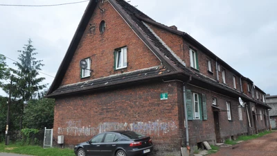 Brak dobrego rozwiązania dla mieszkańców familoków przy Mielęckiego w Radlinie