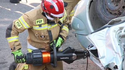 Strażacy z całej Polski zmierzyli się w zawodach w ratownictwie technicznym w Jastrzębiu [ZDJĘCIA, WIDEO]