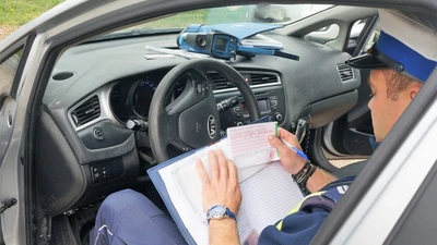 22-latek na podwójnym zakazie zatrzymany w Skrzyszowie