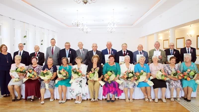 Razem od 50 lat, wciąż zakochani. Jubilaci z Pietrowic Wielkich przypominają, że szczęśliwe małżeństwo to codzienne wsparcie i cierpliwość [ZDJĘCIA, WIDEO]