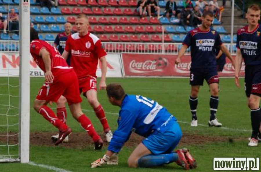 Bolesna lekcja futbolu od lidera z Łodzi