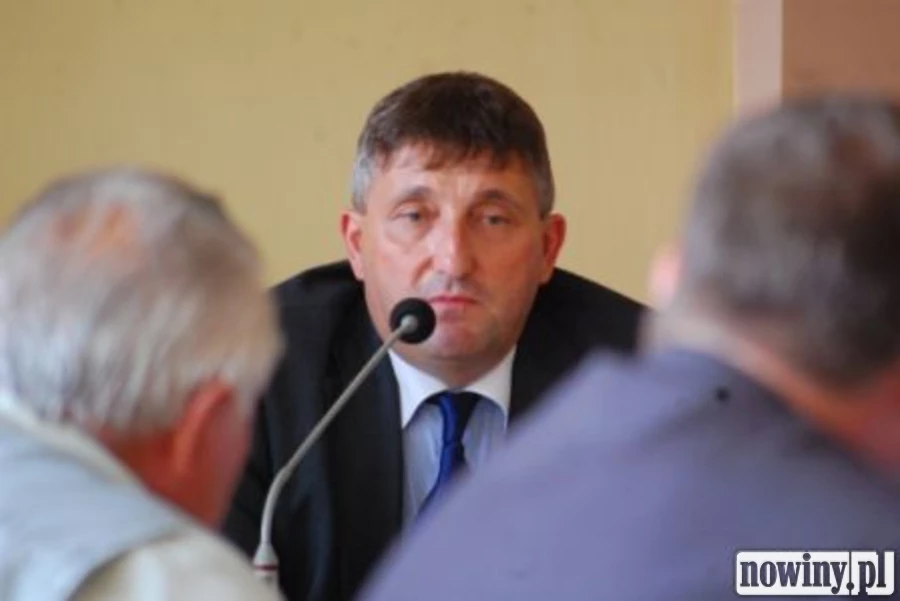 Absolutorium dla wójta Lubomi, której zadłużenie rośnie jak na drożdżach