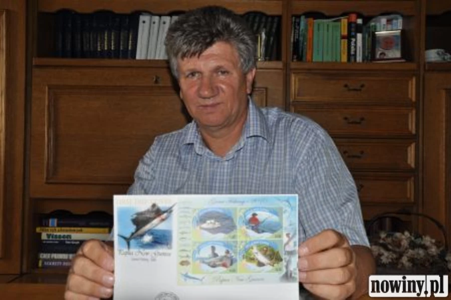 Witold Klemenczak posiada około 15 tys. znaczków z rybami