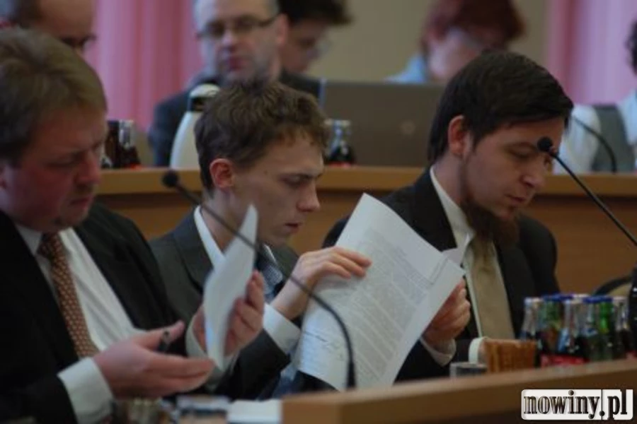 Budżet 2012 spodobał się opozycji tylko literacko