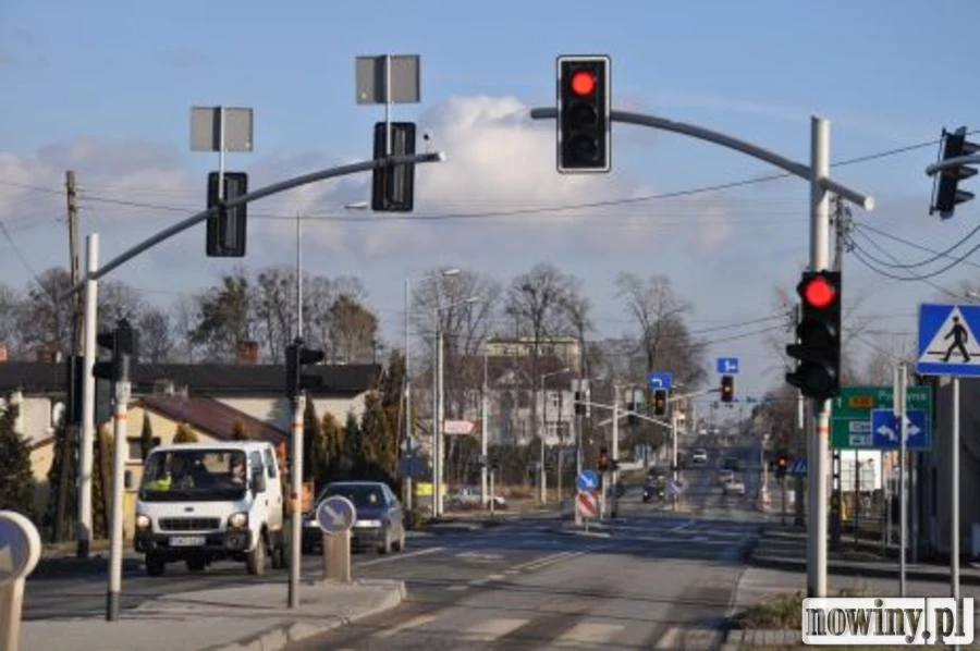 Zielona fala zaleje ulicę Raciborską