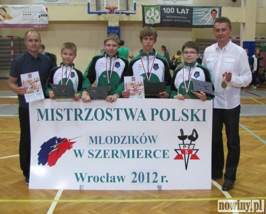 Dwa medale rybnickich szermierzy