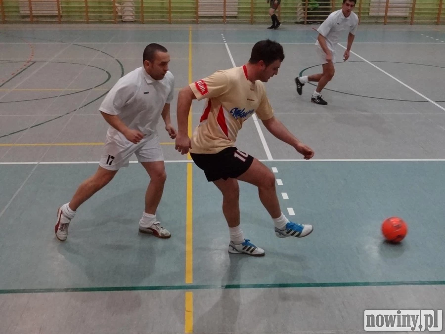 Halowa Liga Biznesu: 13. kolejka spotkań