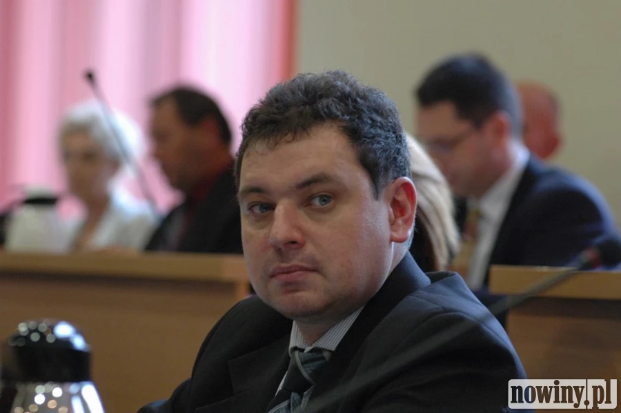Cmentarny spór na kwoty opłaty śmieciowej