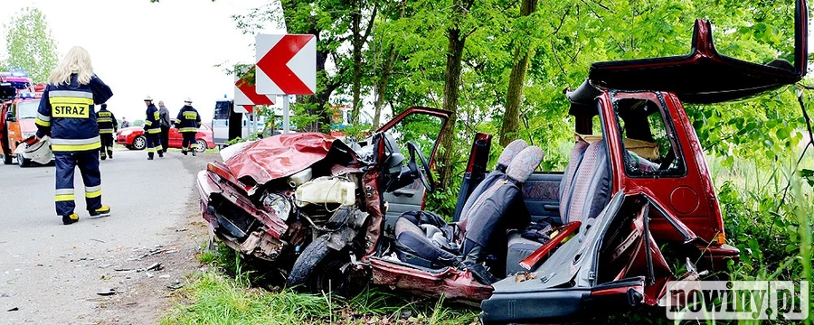 Wypadek na ul. Stawowej w Lubomi. Dwie osoby trafiły do szpitala