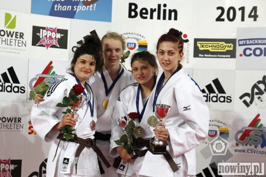 Julia Kowalczyk na podium pucharu Europy