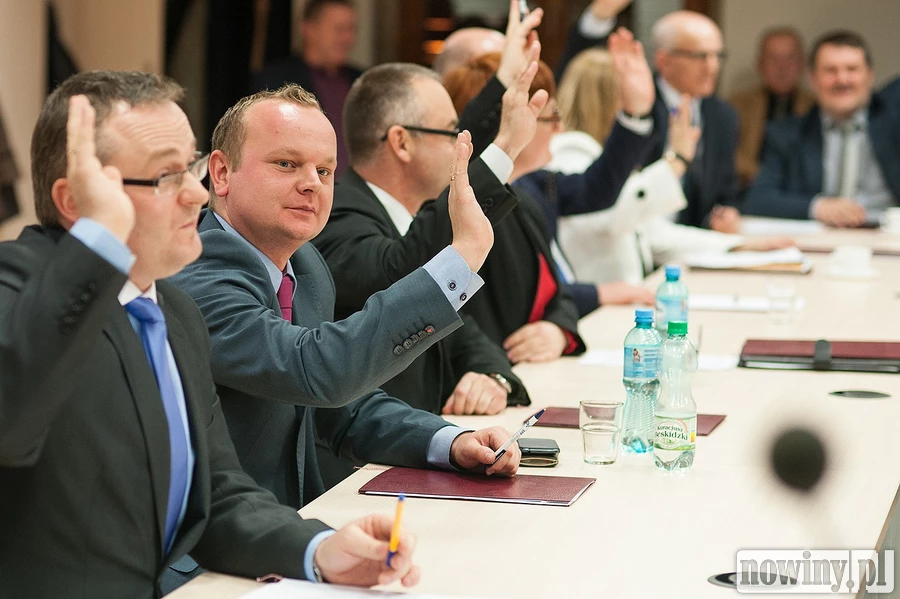 Dopiero na Walentynki radni powiatu mogą stracić mandaty