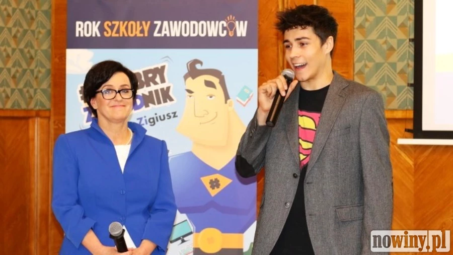 Rezigiusz pomaga minister edukacji promować szkolnictwo zawodowe