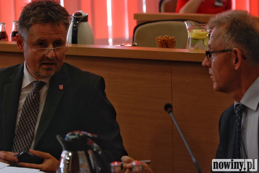 Zmiany w urzędzie. Pierwsi dowiedzieli się radni, naczelnicy zaskoczeni