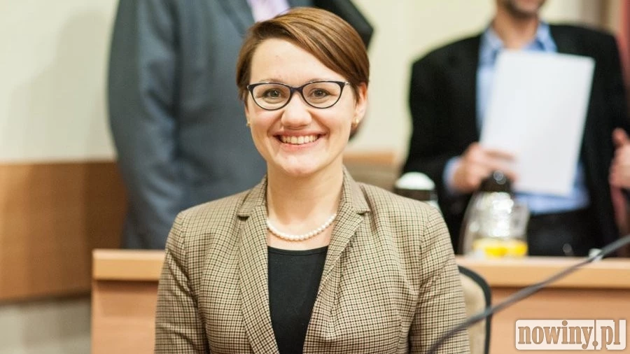 E-rada. Zielone światło dla zamiany papieru na ekran