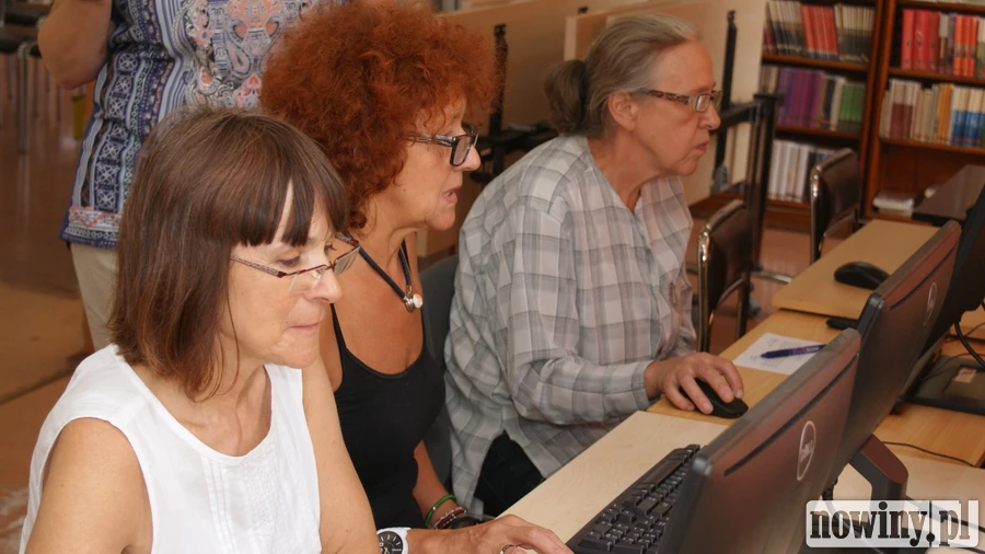 Raciborska biblioteka ma specjalną ofertę dla osób starszych