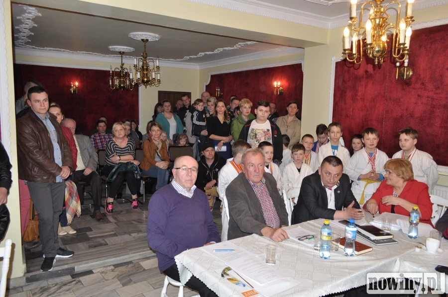 Kłótnia na sesji o salę dla Sparty