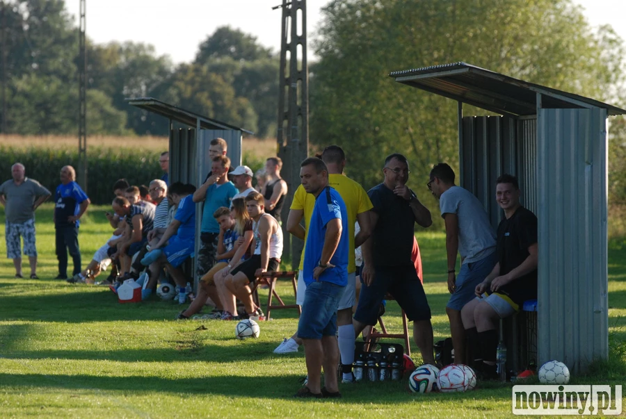 Pawłów zdeklasował Adamowice. 7 goli w meczu B klasy