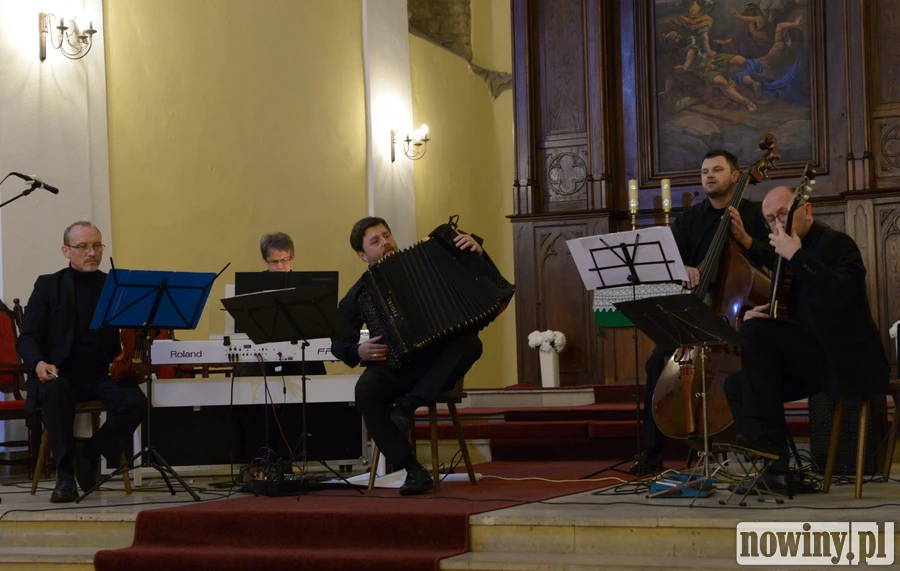 Zachwycający Andrysek Tango Quintette