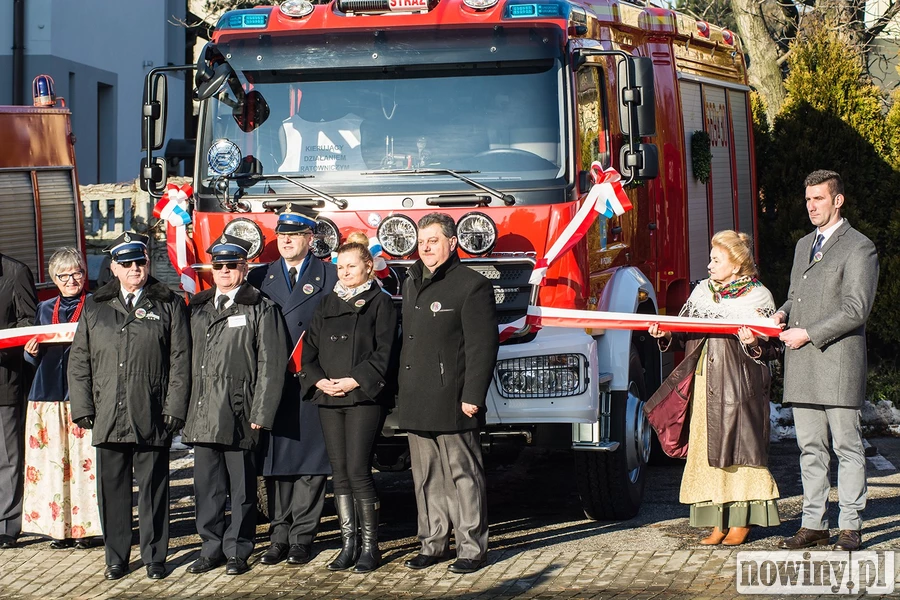 Do OSP Pszów trafił nowy strażacki wóz pożarniczy