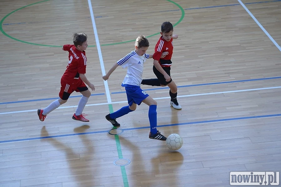 Futsal MŁODZIKÓW – wyniki, strzelcy bramek, tabele, zapowiedzi