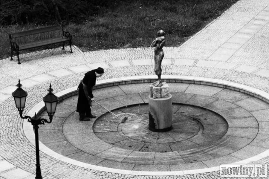 Dlaczego Siostra jest siostrą?