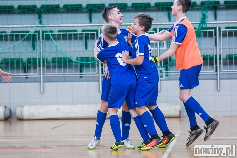 Futsal MŁODZIKÓW – wyniki, strzelcy bramek, tabele końcowe