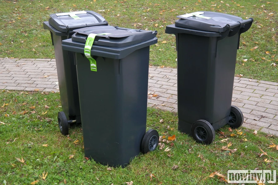 Od kwietnia drożeją śmieci, choć ograniczeń coraz więcej